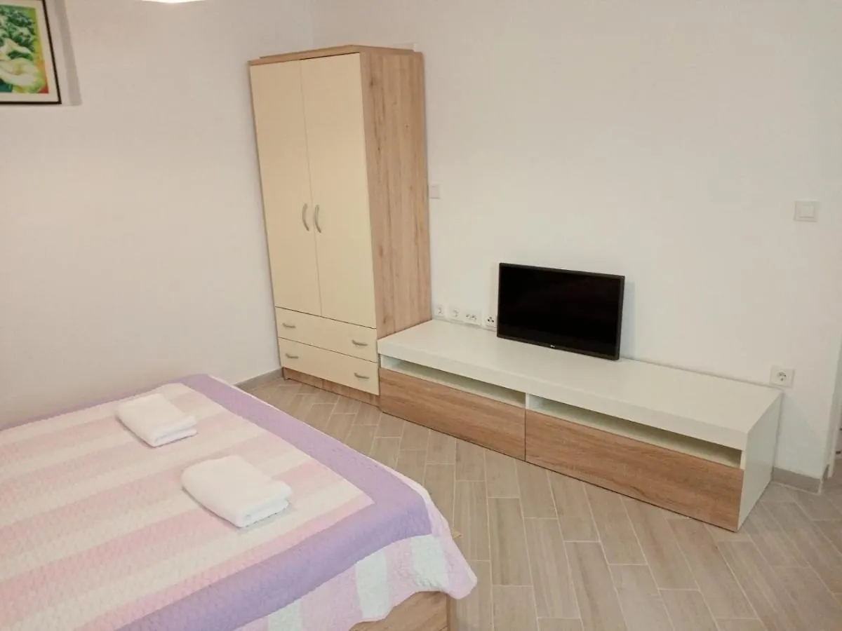 Studio Apartment Iva Бале 0*,